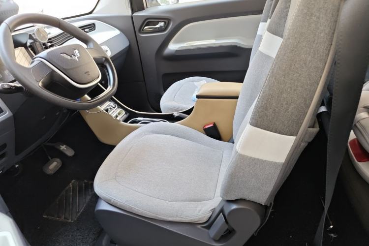 Used Wuling Hongguang MINIEV 2021 Macaron Premium Model – Lithium Iron Phosphate Left Front Seat