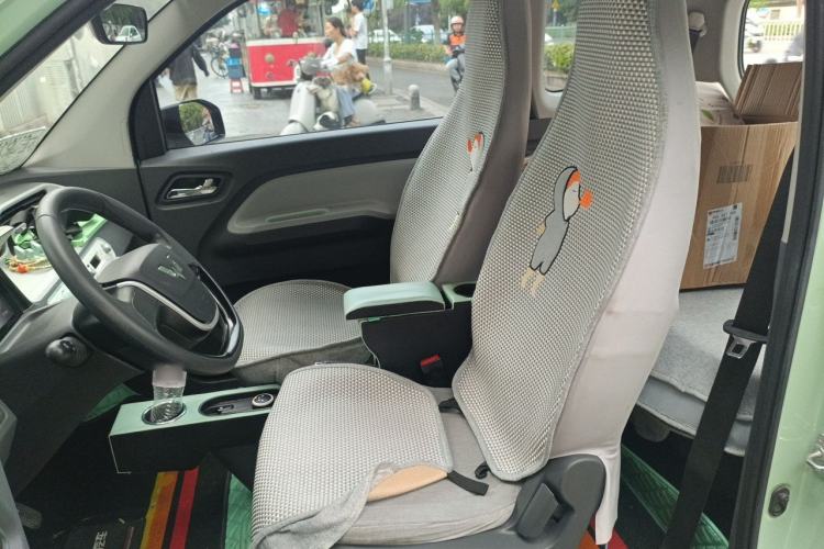 Used Wuling Hongguang MINIEV 2021 Macaron Premium Model – Lithium Iron Phosphate Left Front Seat