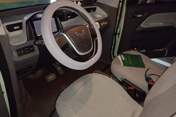 Used Wuling Hongguang MINIEV 2021 Macaron Premium Model – Lithium Iron Phosphate Left Front Seat
