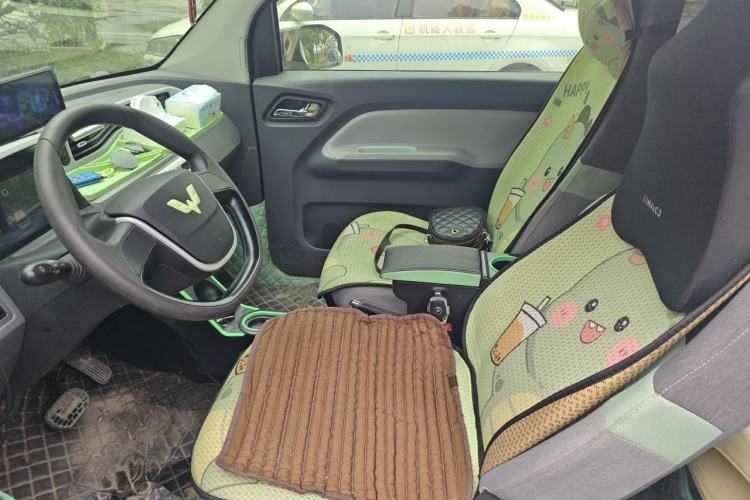 Used Wuling Hongguang MINIEV 2021 Macaron Fashion Model Lithium Iron Phosphate Left Front Seat