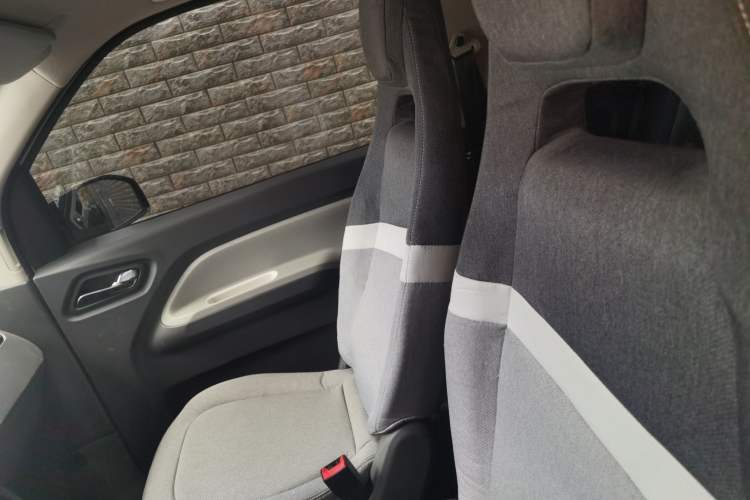 Used Wuling Hongguang MINIEV 2021 Macaron Fashion Edition Lithium-Ion Battery Left Front Seat