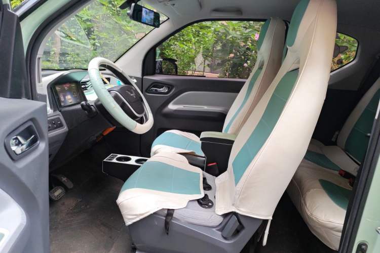 Used Wuling Hongguang MINIEV 2021 Macaron Premium Model – Lithium-NMC Left Front Seat