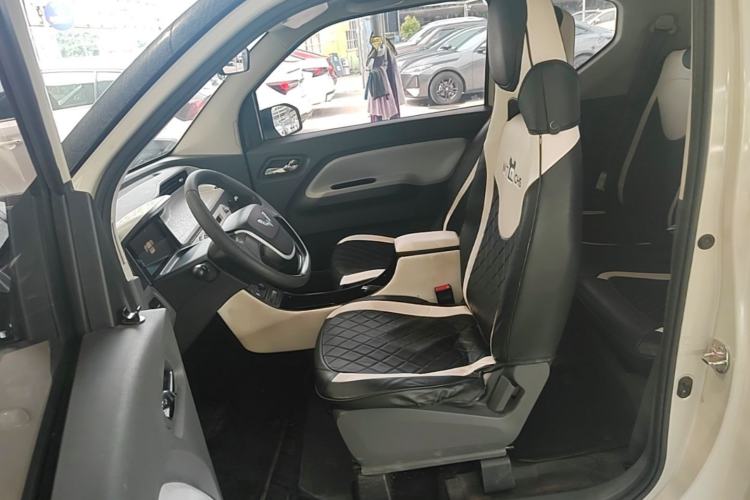 Used Wuling Hongguang MINIEV 2021 Macaron Fashion Edition Lithium-Ion Battery Left Front Seat