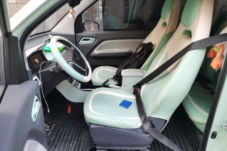 Used Wuling Hongguang MINIEV 2021 Macaron Premium Model – Lithium Iron Phosphate Left Front Seat