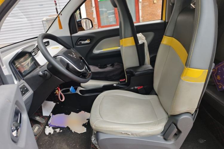 Used Wuling Hongguang MINIEV 2021 Macaron Fashion Model Lithium Iron Phosphate Left Front Seat
