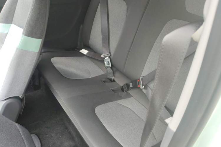 Used Wuling Hongguang MINIEV 2021 Macaron Fashion Model Lithium Iron Phosphate Left Rear Seat