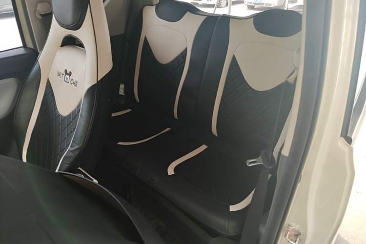 Used Wuling Hongguang MINIEV 2021 Macaron Fashion Edition Lithium-Ion Battery Left Rear Seat