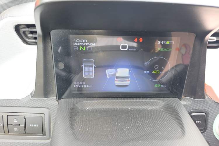 Used Wuling Hongguang MINIEV 2021 Macaron Fashion Model Lithium Iron Phosphate Odometer Close Up