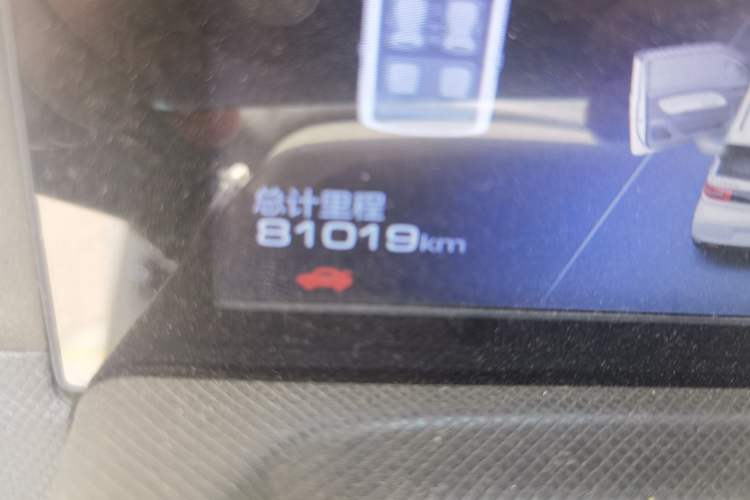 Used Wuling Hongguang MINIEV 2021 Macaron Sandwich Model 170 km Lithium Ternary Odometer Close Up