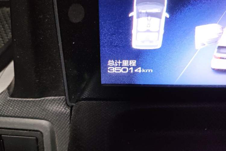 Used Wuling Hongguang MINIEV 2021 Macaron Premium Model – Lithium Iron Phosphate Odometer Close Up