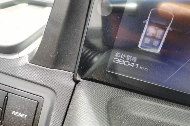 Used Wuling Hongguang MINIEV 2021 Macaron Premium Model – Lithium Iron Phosphate Odometer Close Up