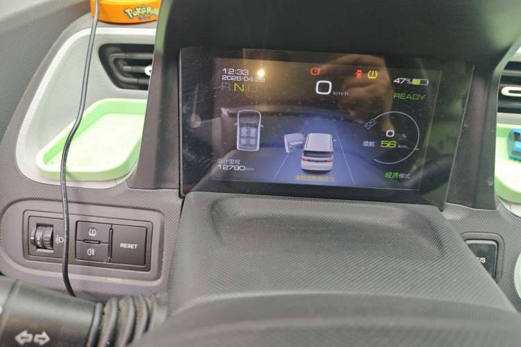 Used Wuling Hongguang MINIEV 2021 Macaron Fashion Model Lithium Iron Phosphate Odometer Close Up