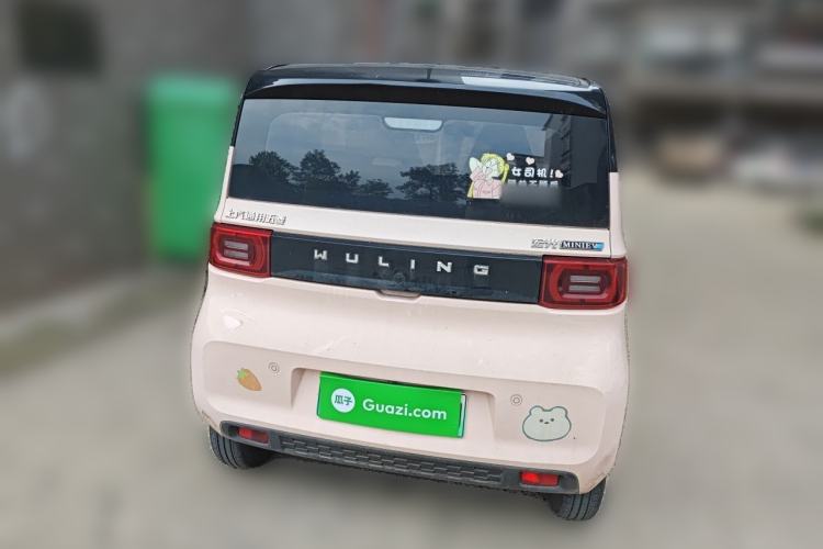 Used Wuling Hongguang MINIEV 2021 Macaron Sandwich Model 170 km Lithium Iron Phosphate Rear