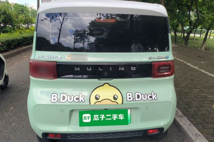Used Wuling Hongguang MINIEV 2021 Macaron Fashion Model Lithium Iron Phosphate Rear