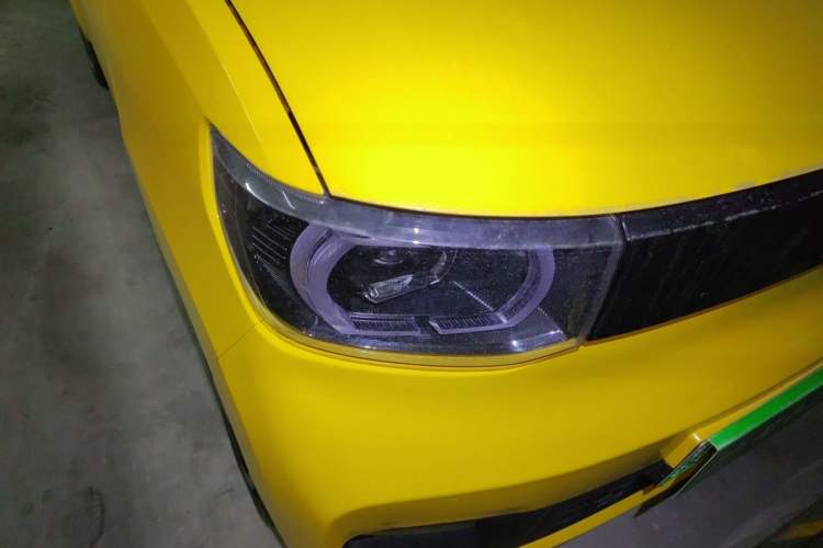 Used Wuling Hongguang MINIEV 2021 Macaron Premium Model – Lithium Iron Phosphate Right Front Headlight