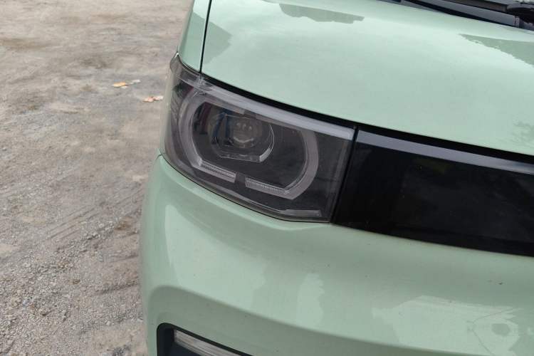 Used Wuling Hongguang MINIEV 2021 Macaron Fashion Model Lithium Iron Phosphate Right Front Headlight