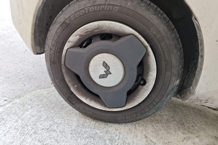 Used Wuling Hongguang MINIEV 2021 Macaron Premium Model – Lithium Iron Phosphate Right Front Wheel Hub