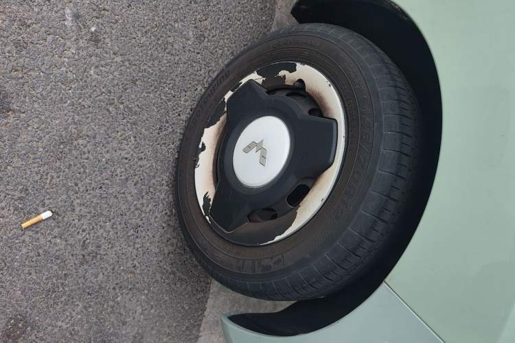 Used Wuling Hongguang MINIEV 2021 Macaron Premium Model – Lithium Iron Phosphate Right Front Wheel Hub