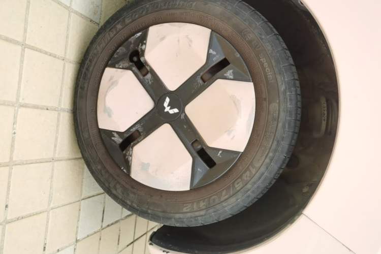 Used Wuling Hongguang MINIEV 2021 Macaron Premium Model – Lithium Iron Phosphate Right Front Wheel Hub