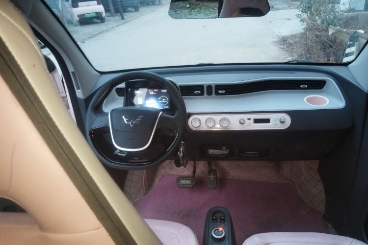 Used Wuling Hongguang MINIEV 2021 Macaron Premium Model – Lithium Iron Phosphate Steering Wheel
