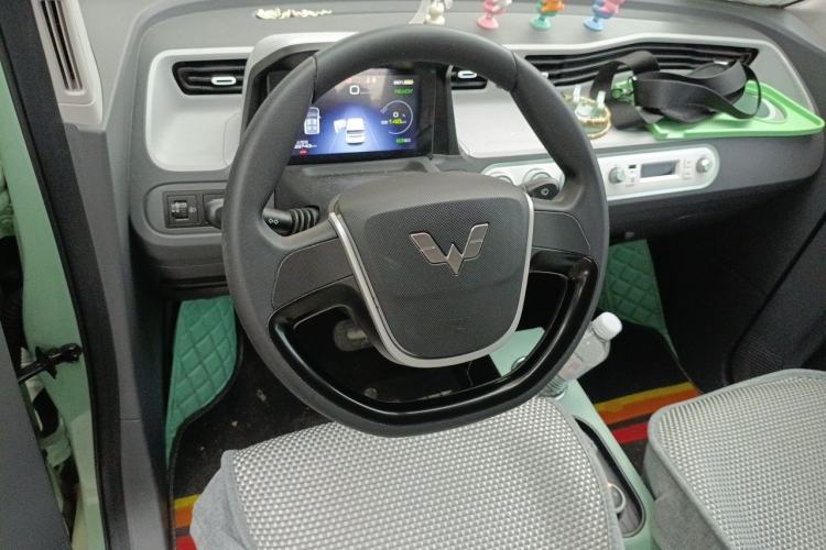 Used Wuling Hongguang MINIEV 2021 Macaron Premium Model – Lithium Iron Phosphate Steering Wheel