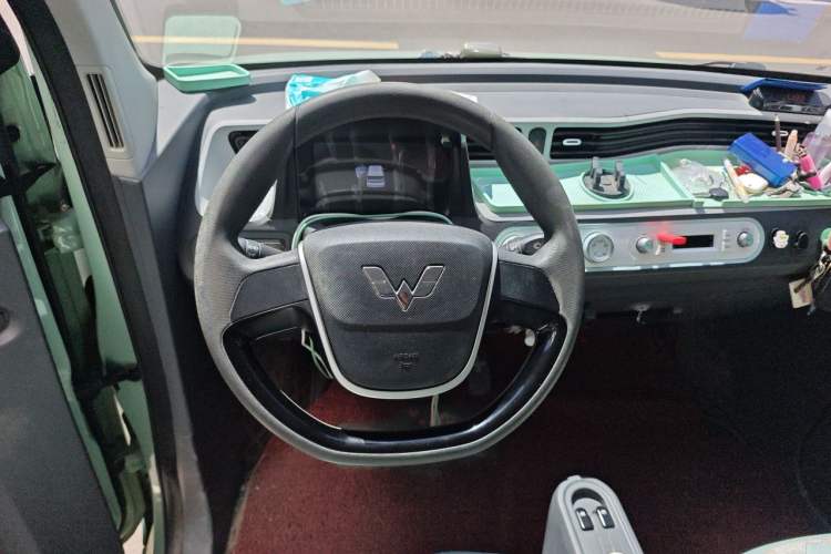 Used Wuling Hongguang MINIEV 2021 Macaron Premium Model – Lithium Iron Phosphate Steering Wheel