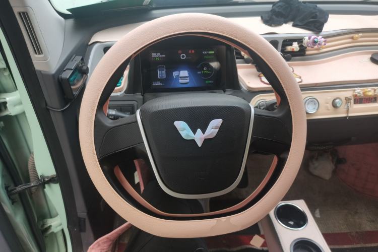 Used Wuling Hongguang MINIEV 2021 Macaron Premium Model – Lithium-NMC Steering Wheel