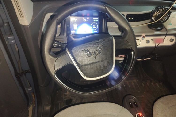 Used Wuling Hongguang MINIEV 2021 Macaron Premium Model – Lithium Iron Phosphate Steering Wheel