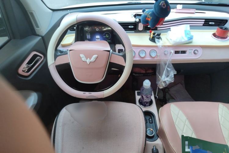 Used Wuling Hongguang MINIEV 2021 Macaron Premium Model – Lithium Iron Phosphate Steering Wheel