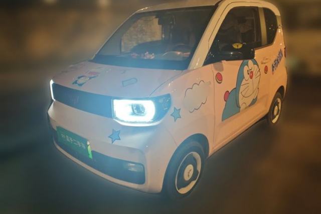Wuling Hongguang MINIEV 2021 Macaron Fashion Model Lithium Iron Phosphate مستعملة