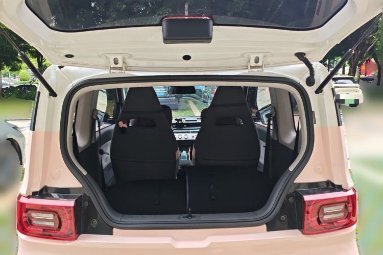 Used Wuling Hongguang MINIEV 2021 Macaron Fashion Edition Lithium-Ion Battery Trunk