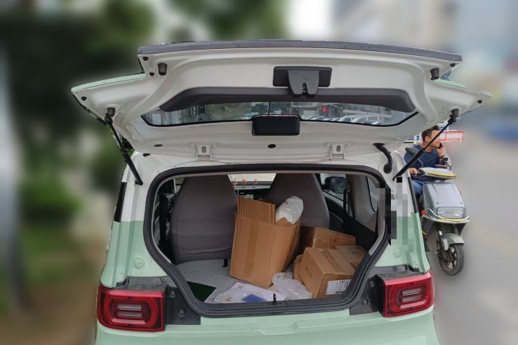 Used Wuling Hongguang MINIEV 2021 Macaron Premium Model – Lithium Iron Phosphate Trunk