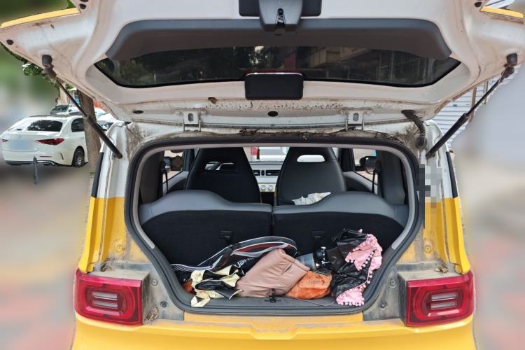 Used Wuling Hongguang MINIEV 2021 Macaron Fashion Model Lithium Iron Phosphate Trunk