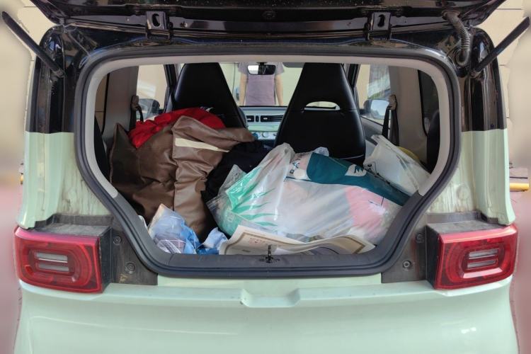 Used Wuling Hongguang MINIEV 2021 Macaron Premium Model – Lithium Iron Phosphate Trunk