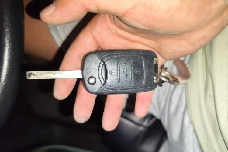 Used Wuling Hongguang MINIEV 2021 Macaron Fashion Edition Lithium-Ion Battery Vehicle Key