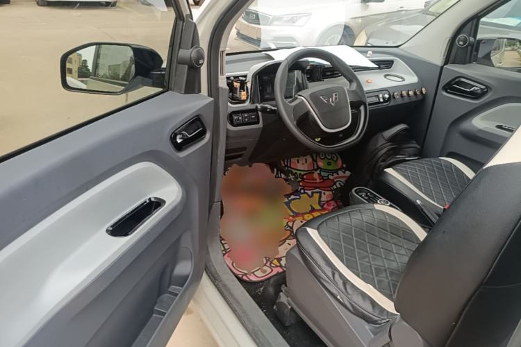 Used Wuling Hongguang MINIEV 2021 Macaron Fashion Edition Lithium-Ion Battery Driver Seat
