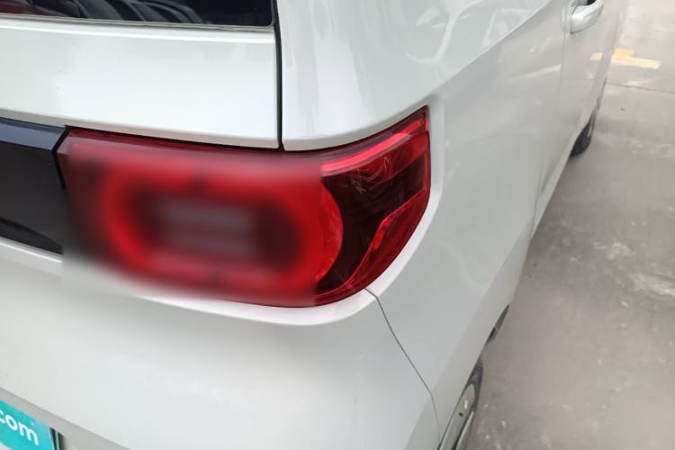 Used Wuling Hongguang MINIEV 2021 Macaron Fashion Edition Lithium-Ion Battery Exterior 3