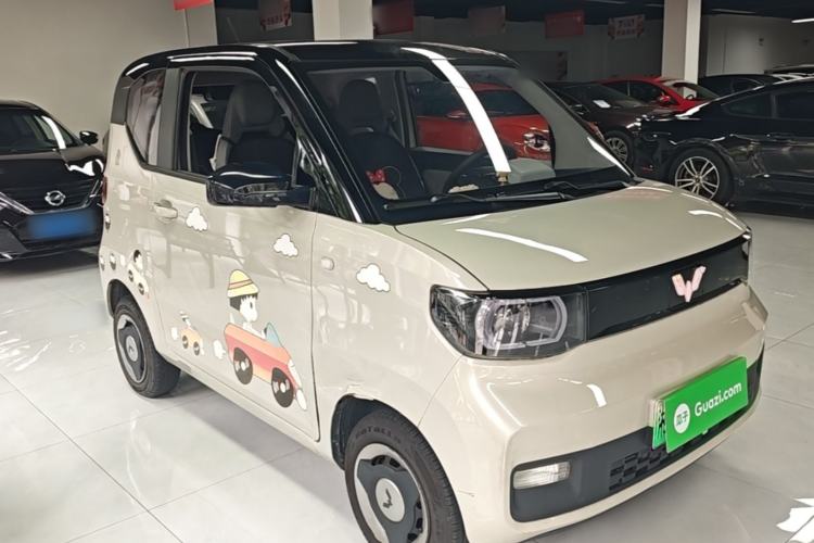Used Wuling Hongguang MINIEV 2021 Macaron Fashion Model Lithium Iron Phosphate Front Right 45 Deg