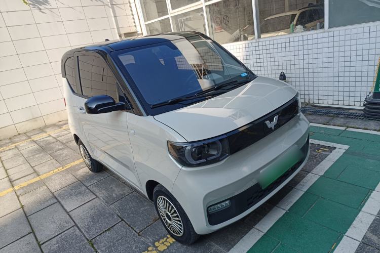 Used Wuling Hongguang MINIEV 2021 Macaron Fashion Model Lithium Iron Phosphate Front Right 45 Deg