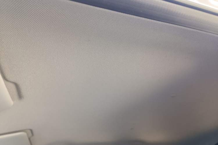 Used Wuling Hongguang MINIEV 2021 Macaron Fashion Model Lithium Iron Phosphate Headliner