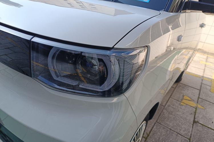 Used Wuling Hongguang MINIEV 2021 Macaron Fashion Model Lithium Iron Phosphate Left Front Headlight