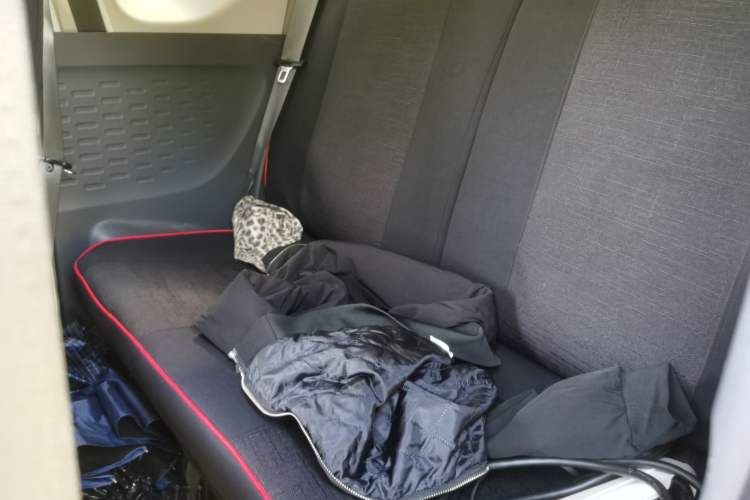 Used Wuling Hongguang MINIEV 2021 Macaron Premium Model – Lithium Iron Phosphate Left Rear Seat