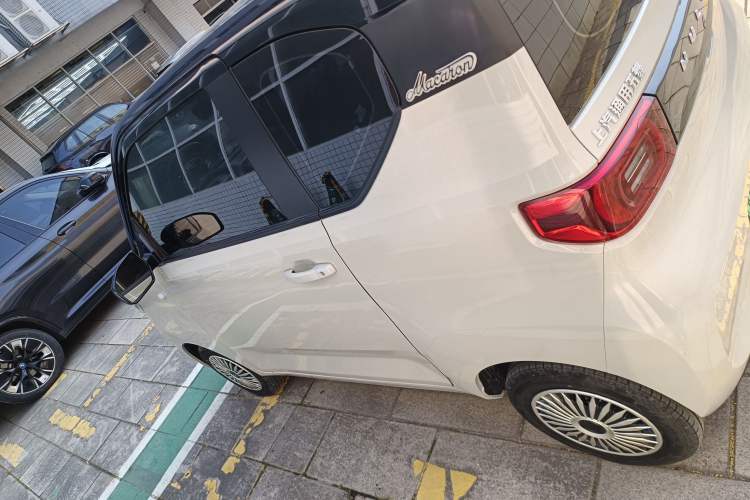 Used Wuling Hongguang MINIEV 2021 Macaron Fashion Model Lithium Iron Phosphate Left Side