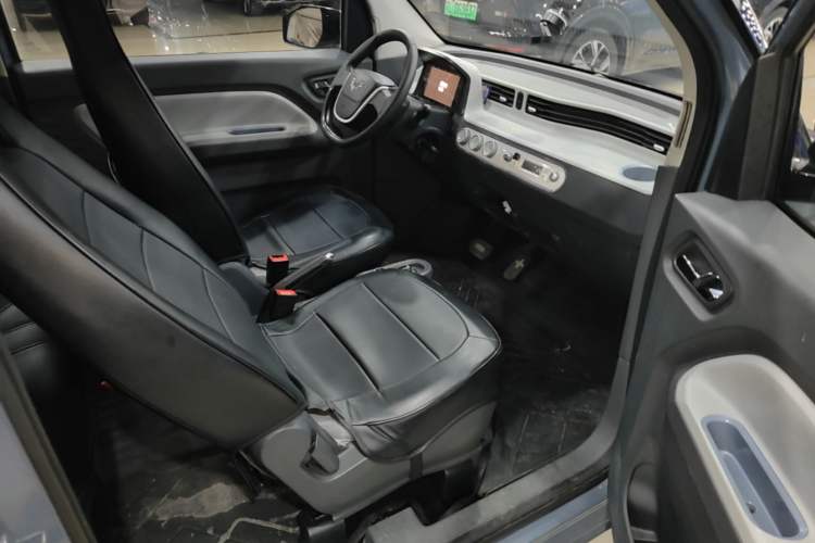 Used Wuling Hongguang MINIEV 2021 Macaron Premium Model – Lithium Iron Phosphate Right Front Seat