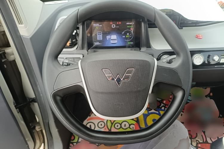 Used Wuling Hongguang MINIEV 2021 Macaron Fashion Edition Lithium-Ion Battery Steering Wheel