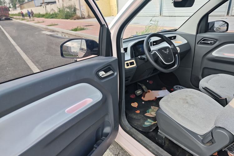 Used Wuling Hongguang MINIEV 2021 Macaron Premium Model – Lithium Iron Phosphate Driver Seat