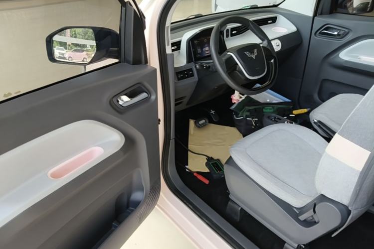 Used Wuling Hongguang MINIEV 2021 Macaron Fashion Edition Lithium-Ion Battery Driver Seat