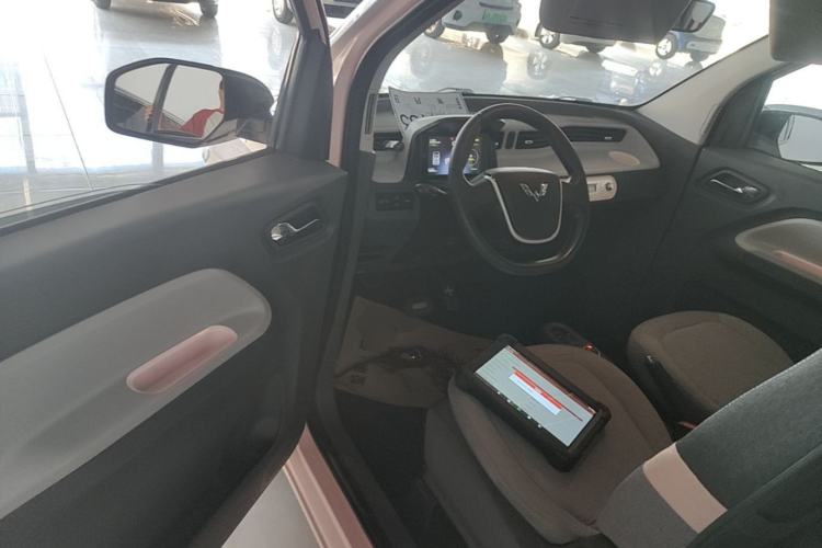 Used Wuling Hongguang MINIEV 2021 Macaron Premium Model – Lithium Iron Phosphate Driver Seat