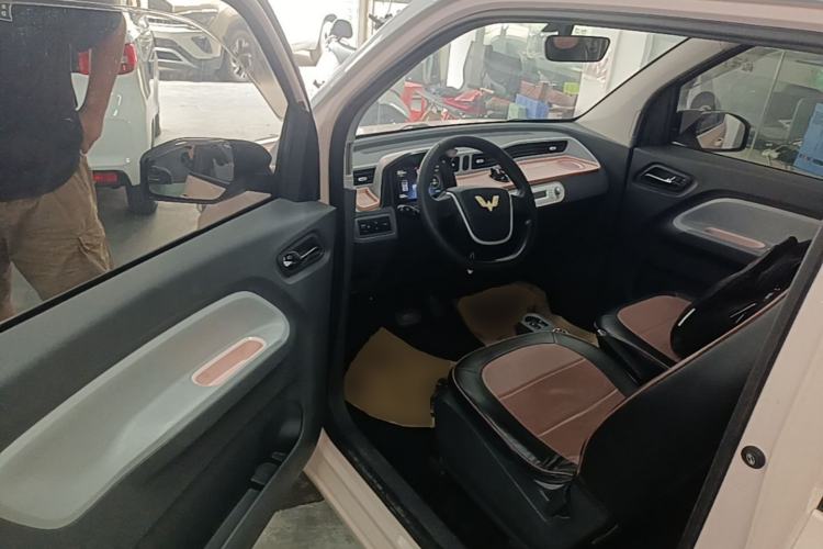 Used Wuling Hongguang MINIEV 2021 Macaron Fashion Edition Lithium-Ion Battery Driver Seat