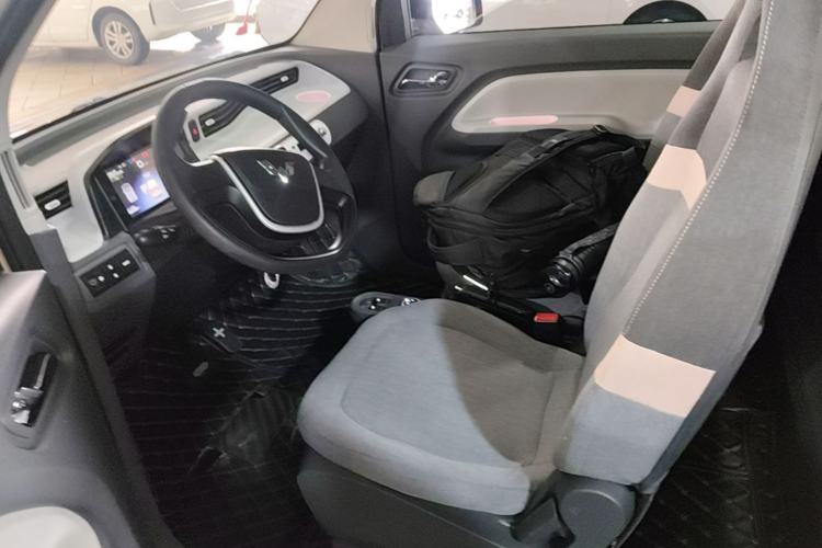 Used Wuling Hongguang MINIEV 2021 Macaron Fashion Edition Lithium-Ion Battery Driver Seat